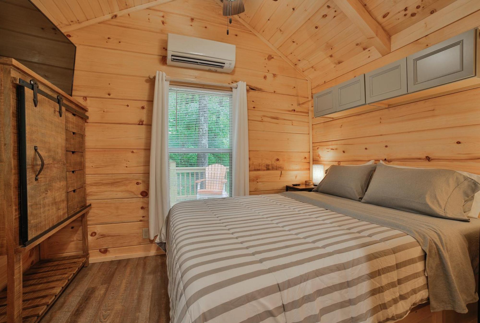 Lena Cabin Wooded Tiny Cabin - Hot Tub Chattanooga Eksteriør bilde